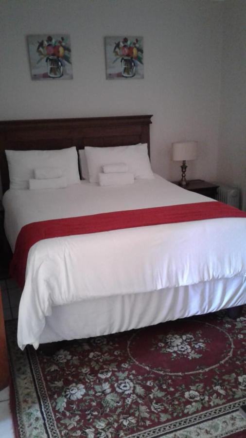 Vinolux Guest House Мтата Экстерьер фото